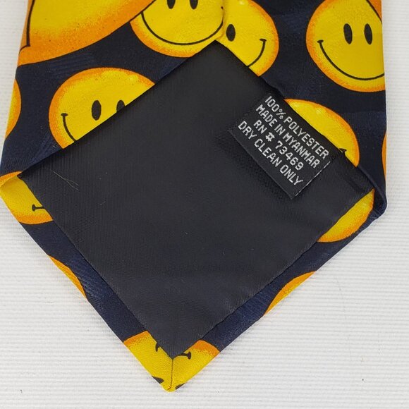 1996 Vintage Looney Tunes Tazmanian Devil Mens NeckTie 4"X55.5" Taz Smiley Face - Picture 4 of 6